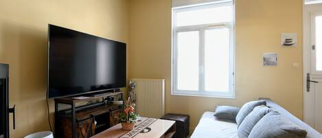TV