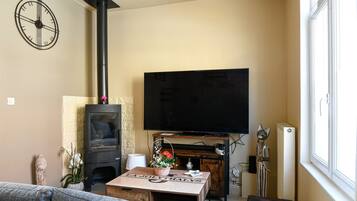 TV