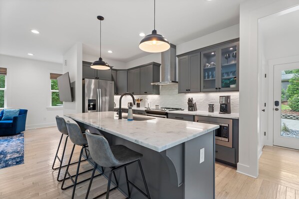 Microwave, oven, stovetop, dishwasher