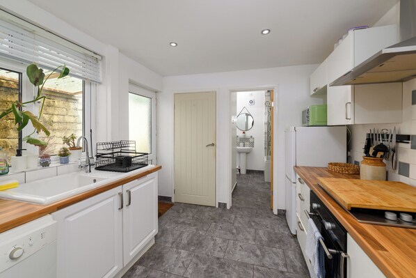 Microwave, oven, stovetop, dishwasher