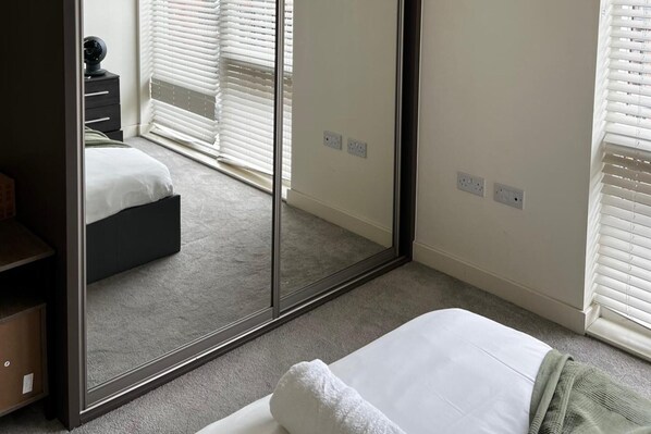2 habitaciones, wifi gratis y ropa de cama 