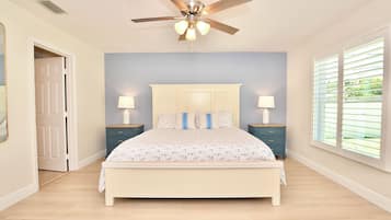 3 habitaciones, tabla de planchar con plancha, wifi y ropa de cama