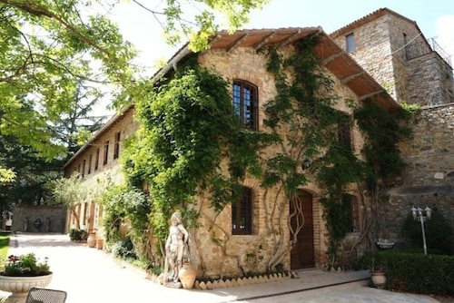 Villa Cesari Tiberi - private pool and frescoes