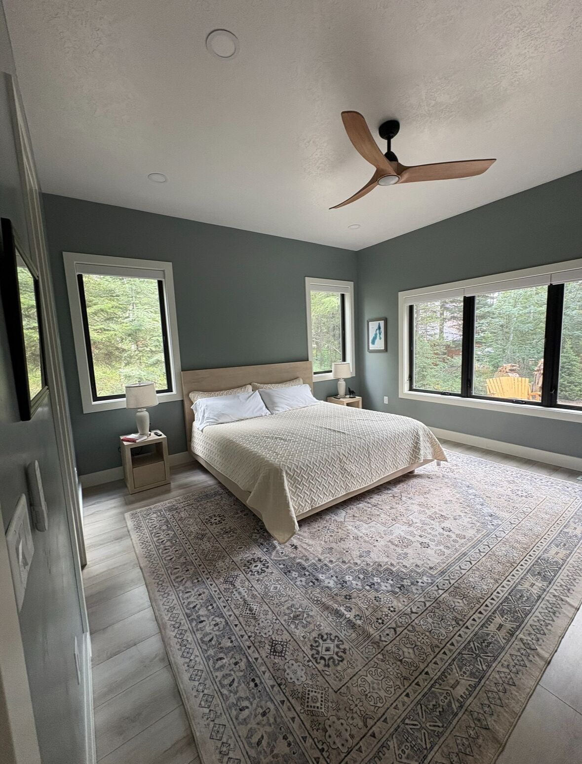 3 bedrooms, iron/ironing board, free WiFi, bed sheets