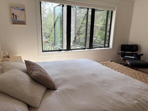 3 dormitorios, tabla de planchar con plancha, wifi gratis y ropa de cama