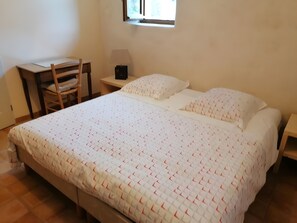 2 camere, ferro/asse da stiro, Wi-Fi, lenzuola