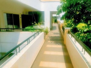 Property grounds - Pay for Life Coaching & stay free. One time trial (Bengaluru)