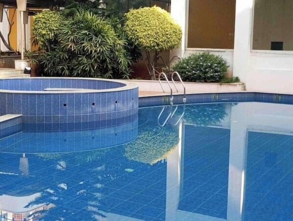 Pool - Bangalore ka Baraat Ghar (Bengaluru)