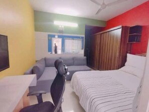 2 bedrooms, iron/ironing board, WiFi, bed sheets - Bangalore ka Baraat Ghar (Bengaluru)