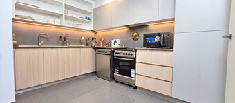 Spacious 4 bdr for family/group