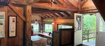 Enchanting Off=Grid Glamping Tent @ Dagger's Ravine