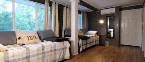 6 chambres, accès Internet, draps fournis