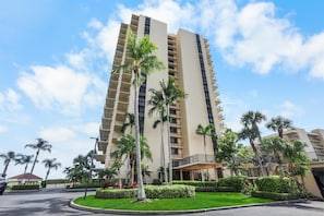公寓客房, 1 張特大雙人床及 1 張梳化床 (Rare desirable unit located in Shipps) | 外觀