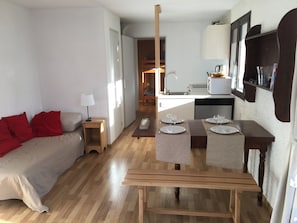 1 bedroom, iron/ironing board