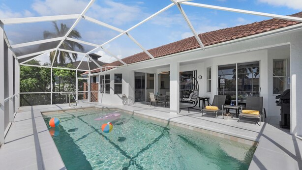 House, Multiple Beds (Seaside waterfront home with heated p) | Pool | A heated pool - Seaside Waterfront Home With Heated Pool and Dock (Marco Island)