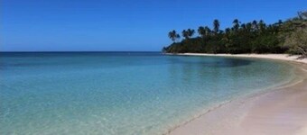 Cabaña Del Sol-Small Cabin Near The Best Beaches in Cabo Rojo with generator