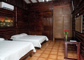 Comfort Quadruple Room | In-room safe, desk, laptop workspace, blackout drapes