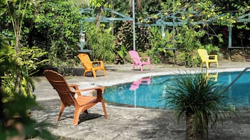 Kolam renang terbuka