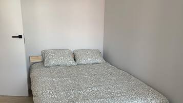 3 bedrooms, WiFi, bed sheets