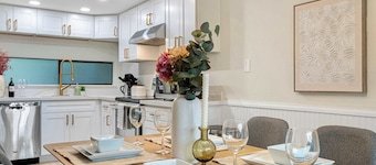 @marbella Lane-cozy Luxury Townhome Near Microsoft