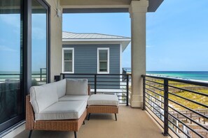 House, Multiple Beds (Golden Sands) | Terrace/patio