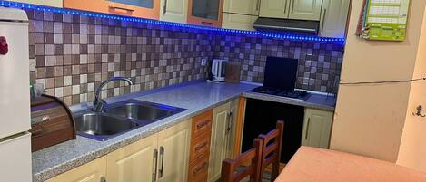 Microwave, stovetop