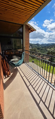 Villa da Serra 750m do centrinho