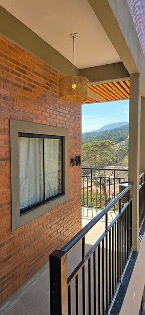 Basic Chalet | Property grounds - Villa da Serra 750m do centrinho (Lima Duarte)