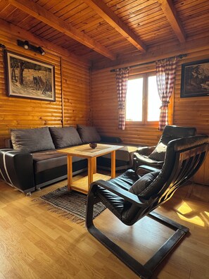 Smart TV, fireplace - Cozy Wooden Cabin on Tara • 1320m Altitude • Sleeps 6 • Stunning Views (Tara)