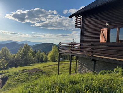 Cozy Wooden Cabin on Tara • 1320m Altitude • Sleeps 6 • Stunning Views