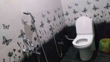 Towels, soap, shampoo