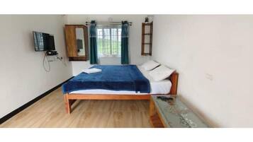1 bedroom, free WiFi, bed sheets