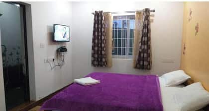 Kathiresan's Diamond hill view cottage