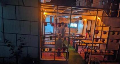 Kathiresan's Diamond hill view cottage