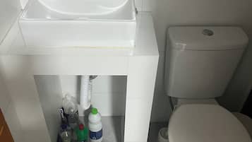 Jabón y papel de baño