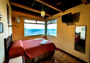 Superior Room | In-room safe, iron/ironing board, free WiFi