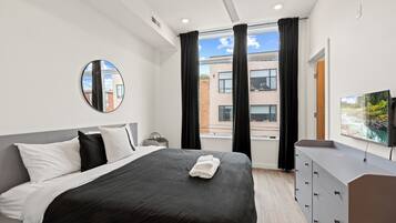 1 bedroom, iron/ironing board, Internet, bed sheets