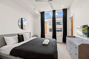 1 bedroom, iron/ironing board, internet, bed sheets