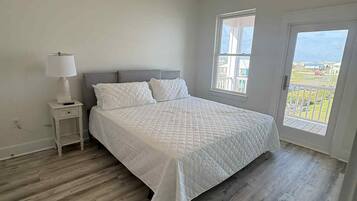 4 多间卧室、免费 WiFi、床单