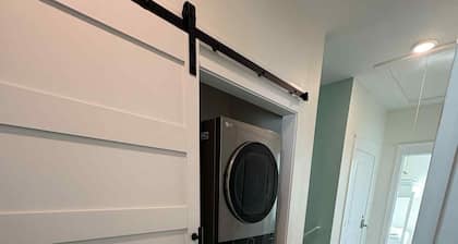 Baywinds condo #9: Spacious 4BR waterfront retreat in Grand Isle, LA.