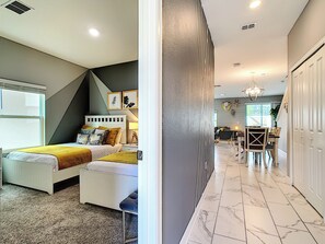 5 makuuhuonetta, Wi-Fi, vuodevaatteet