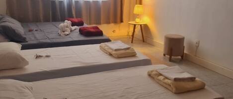 1 bedroom, free WiFi, bed sheets