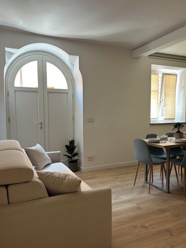 Refined apartment in the historic center of Alba