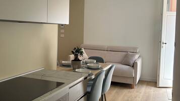 Microonde, forno, piano cottura