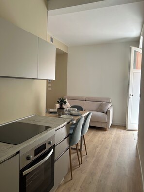 Microwave, oven, stovetop