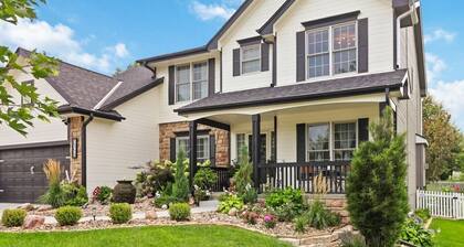 Family-Friendly 5BR Home w/ Games & Massage Chair