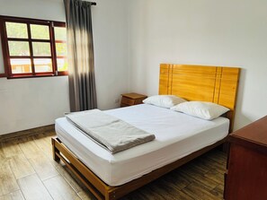 4 Schlafzimmer, kostenloses WLAN, Bettwäsche, Rollstuhlgeeignet