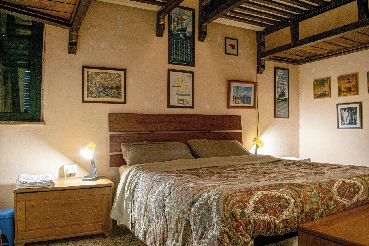 1 camera, Wi-Fi, lenzuola