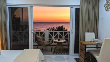 1 bedroom, in-room safe, desk, iron/ironing board