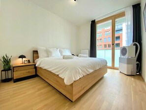 2 室のベッドルーム、アイロン / アイロン台、WiFi、ベッドシーツ